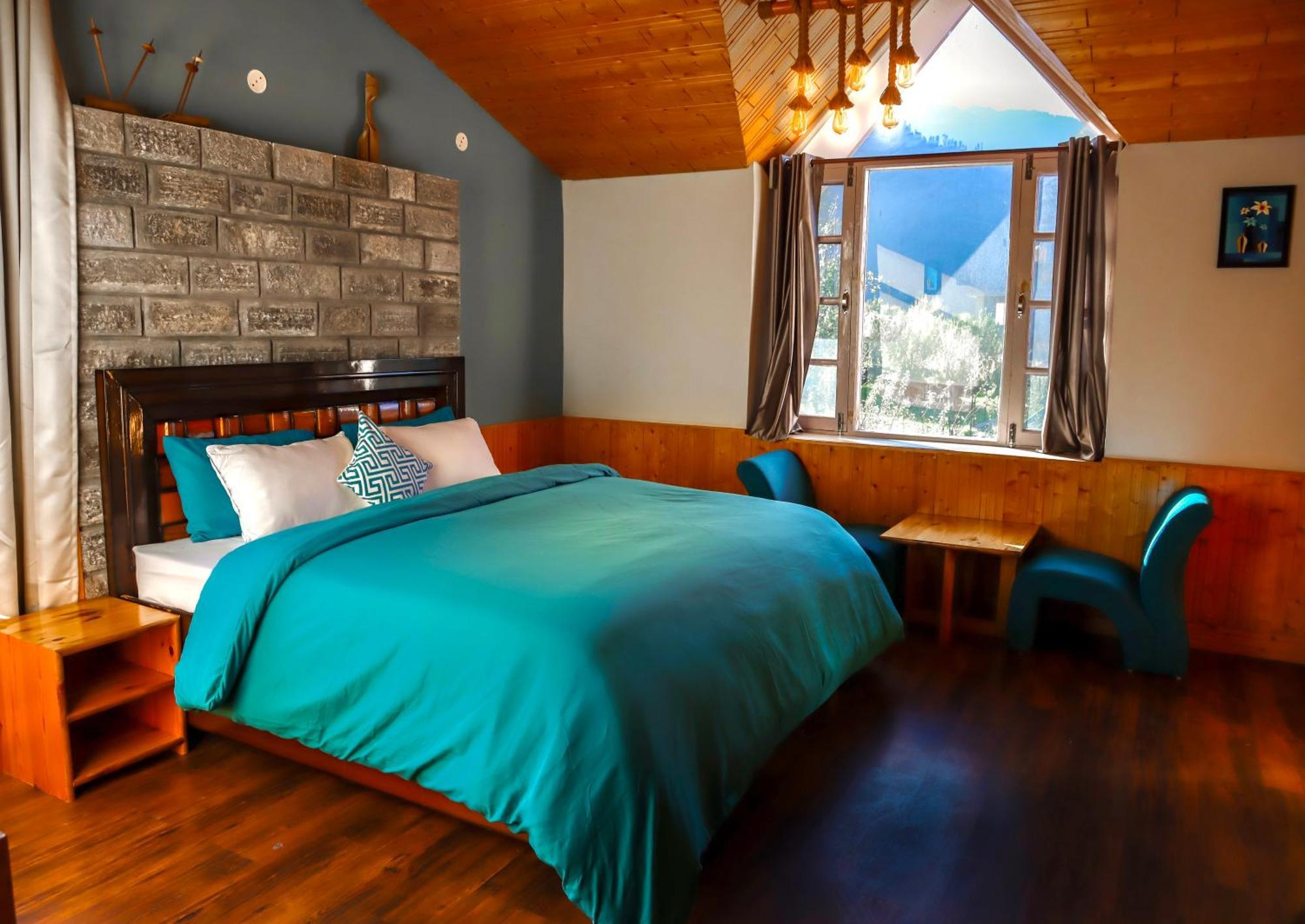 Fluestern Hostel And Cafe Nagar  Dış mekan fotoğraf